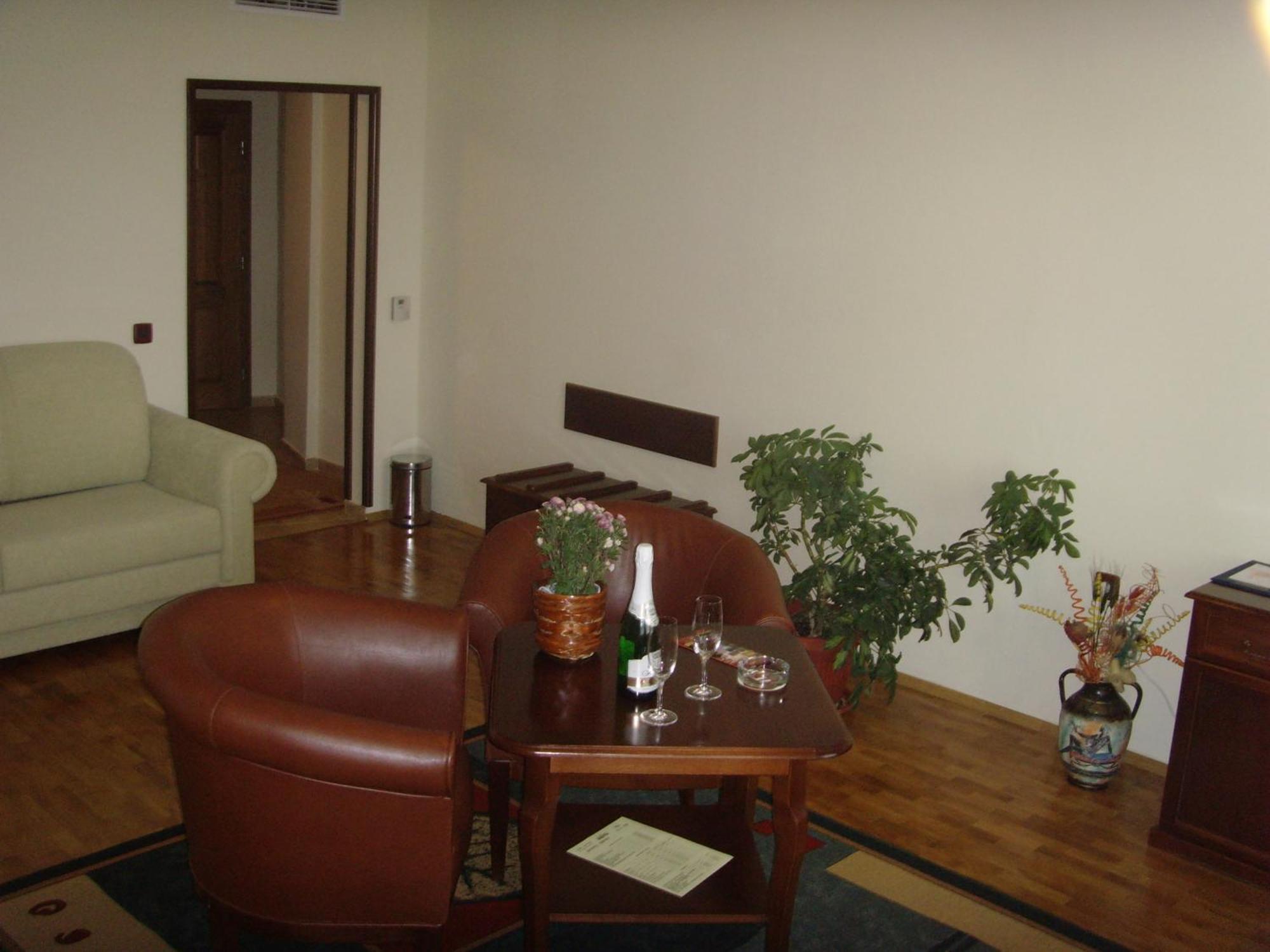 Meridian Hotel Bolyarski Veliko Tarnovo Buitenkant foto