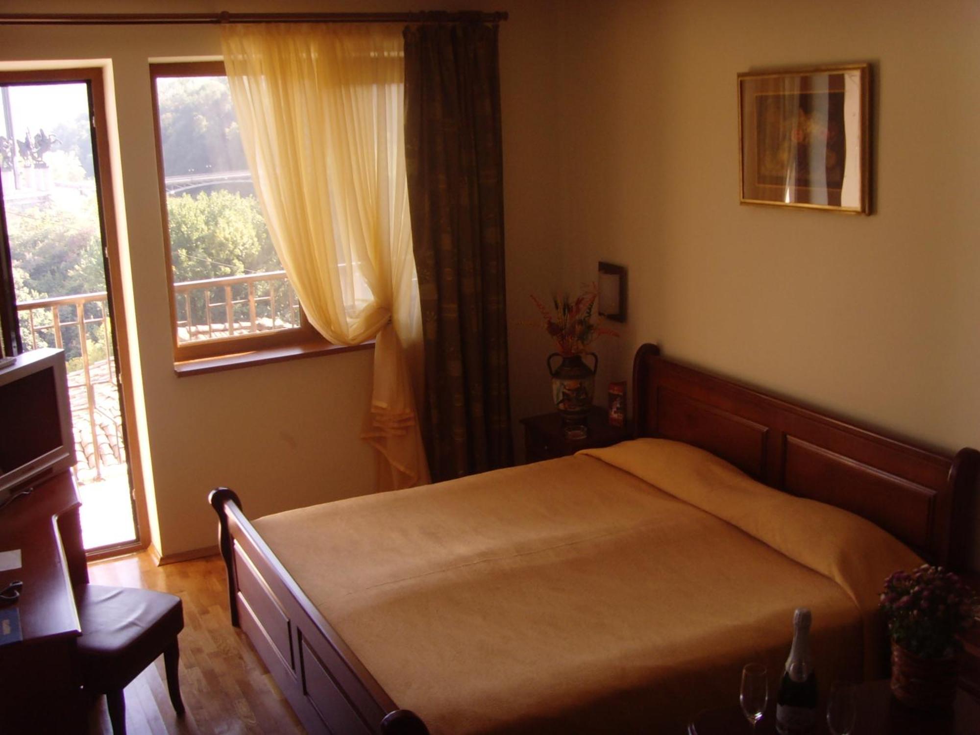 Meridian Hotel Bolyarski Veliko Tarnovo Buitenkant foto